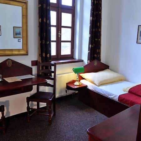 Hotel St Florian Loket Bagian luar foto