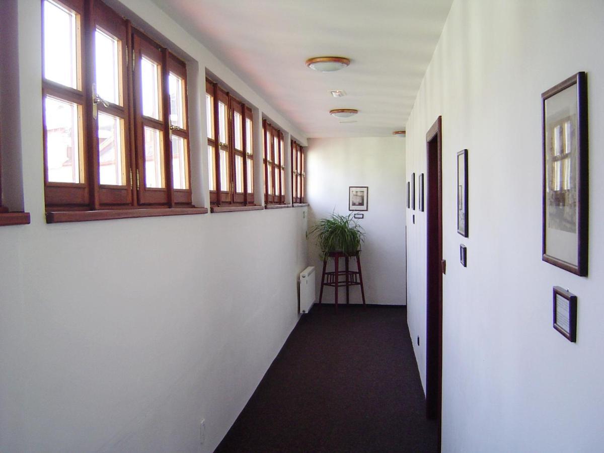 Hotel St Florian Loket Bagian luar foto