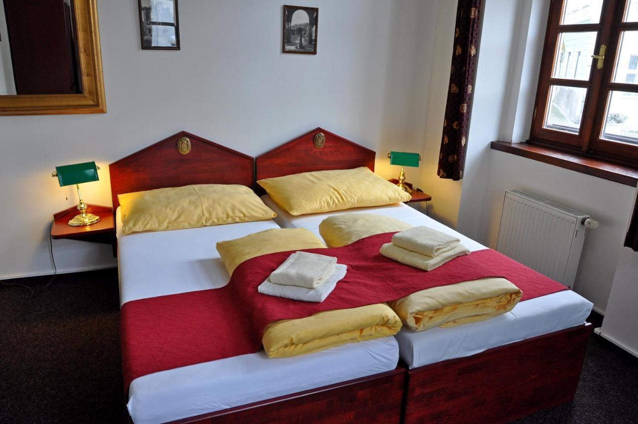 Hotel St Florian Loket Bagian luar foto