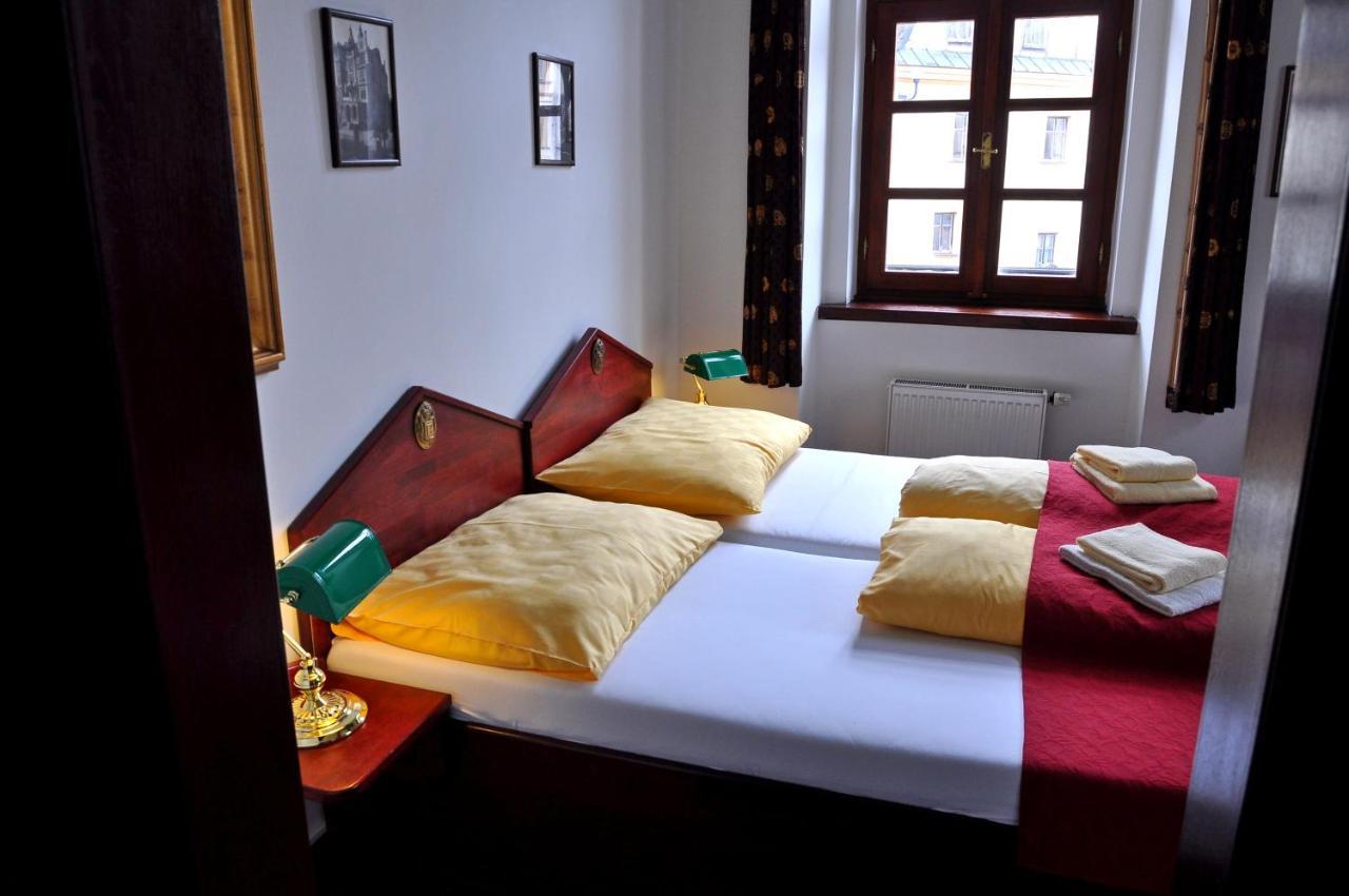 Hotel St Florian Loket Bagian luar foto