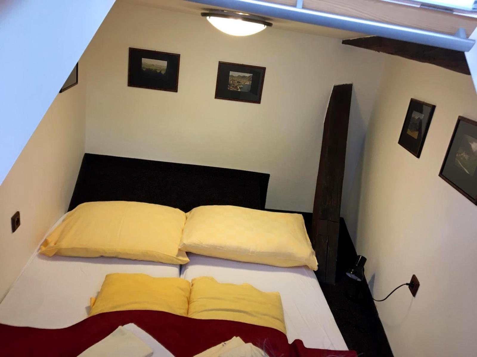 Hotel St Florian Loket Ruang foto