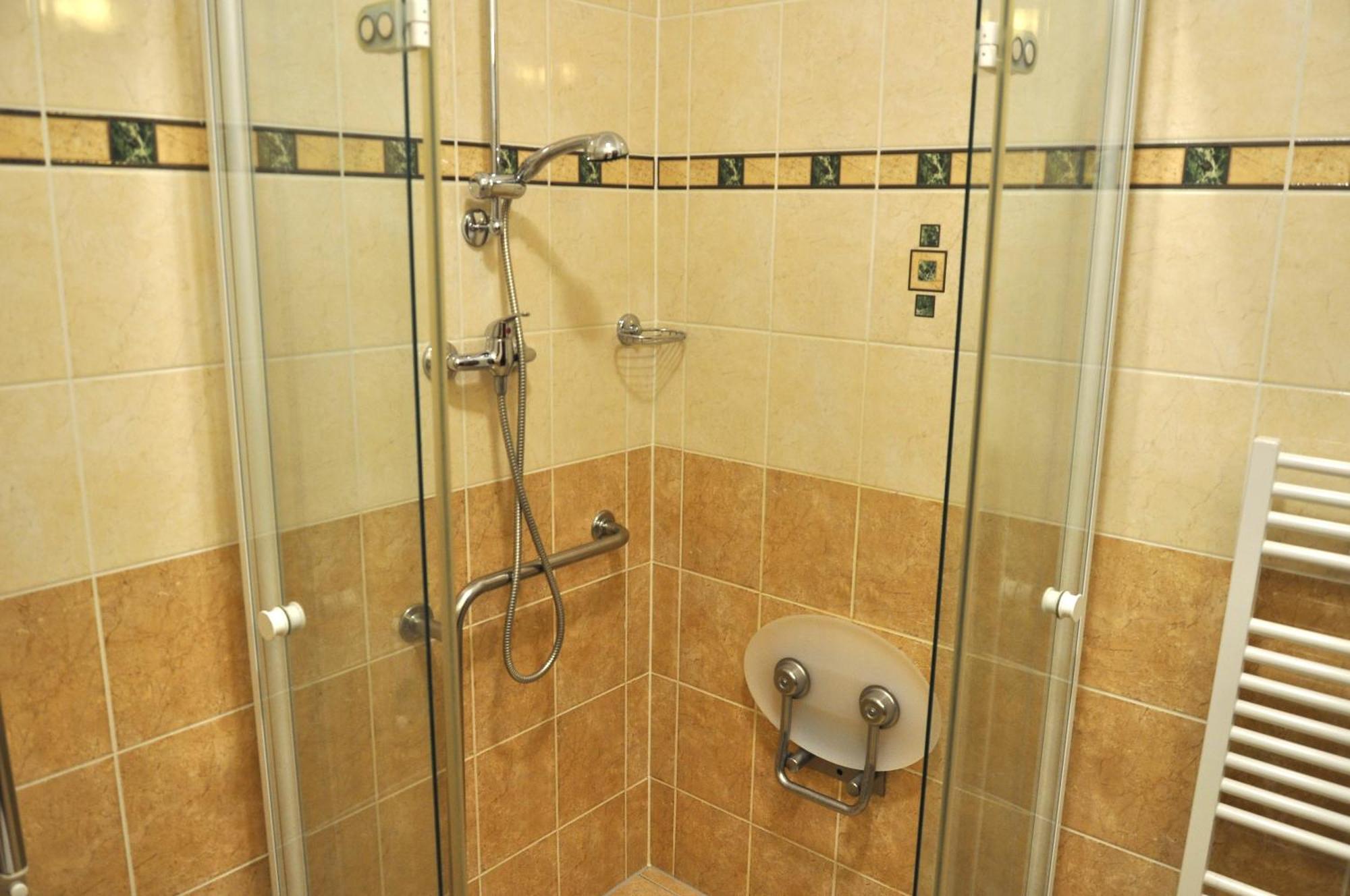 Hotel St Florian Loket Ruang foto